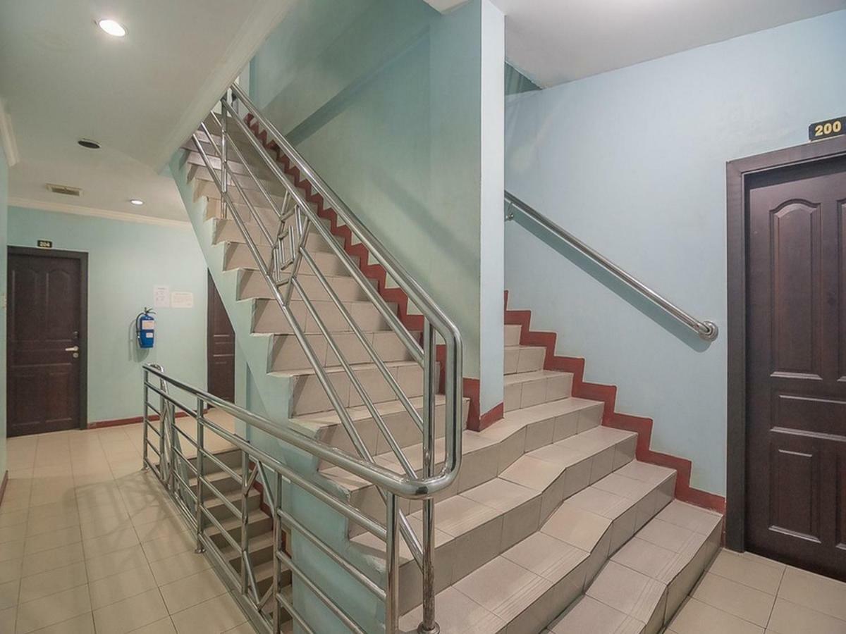 Reddoorz Near Nagoya Citywalk Batam 2 Εξωτερικό φωτογραφία